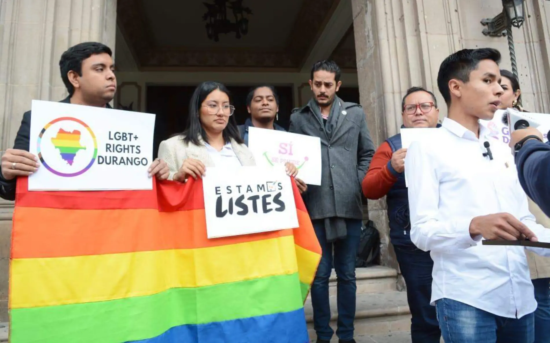 Integrantes de la comunidad LGBTIQ+ exigen espacios políticos en Durango